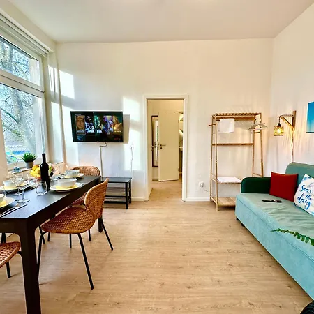 'die Welle', Netflix, Sonos, Zentral Nahe Helios Klinik Und Messe Duesseldorf Apartment *