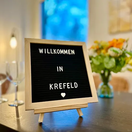 'die Welle', Netflix, Sonos, Zentral Nahe Helios Klinik Und Messe Duesseldorf Krefeld