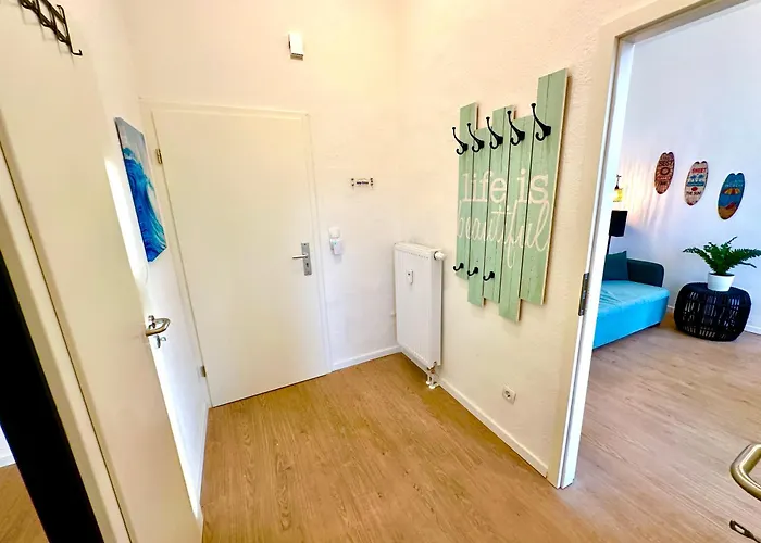 'die Welle', Netflix, Sonos, Zentral Nahe Helios Klinik Und Messe Duesseldorf Krefeld